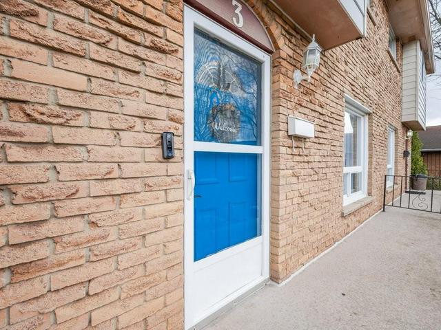 3 - 851 STONE CHURCH Road E