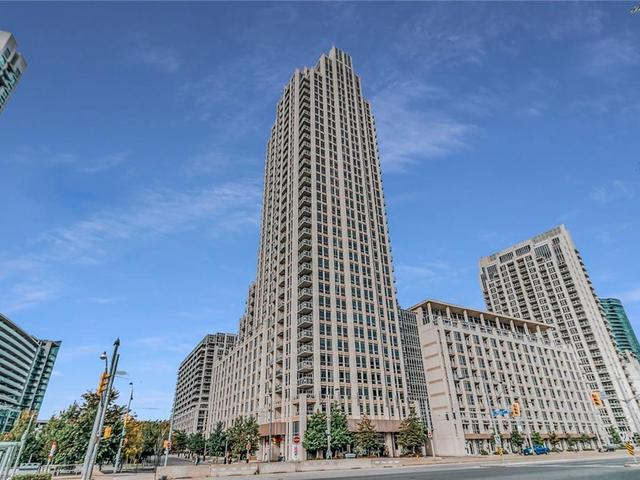 805 - 628 Fleet Street