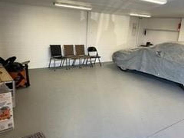 12C - 1576 STONE CHURCH Road E