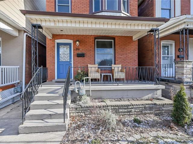 20 Glendale Avenue N