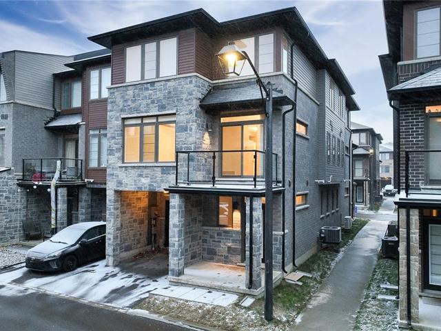 99 - 30 Times Square Boulevard