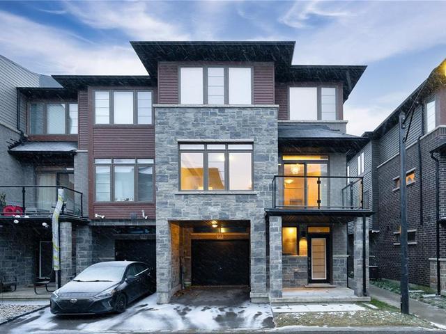 99 - 30 Times Square Boulevard