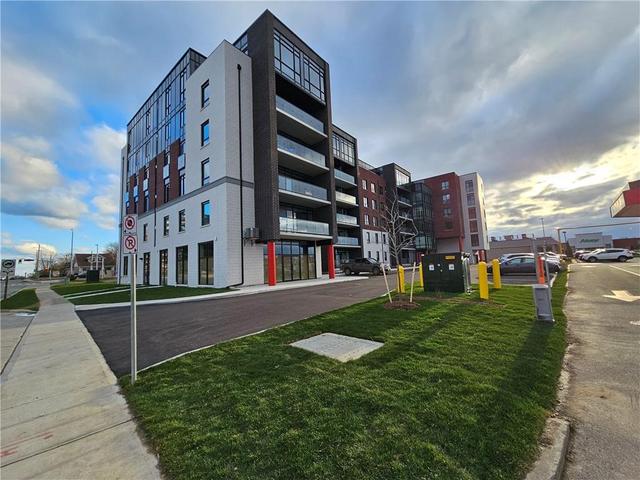 404 - 5 Hamilton Street N