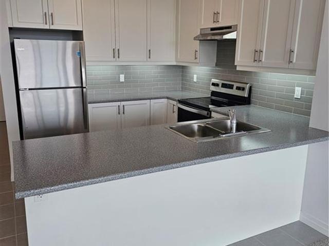 404 - 5 Hamilton Street N