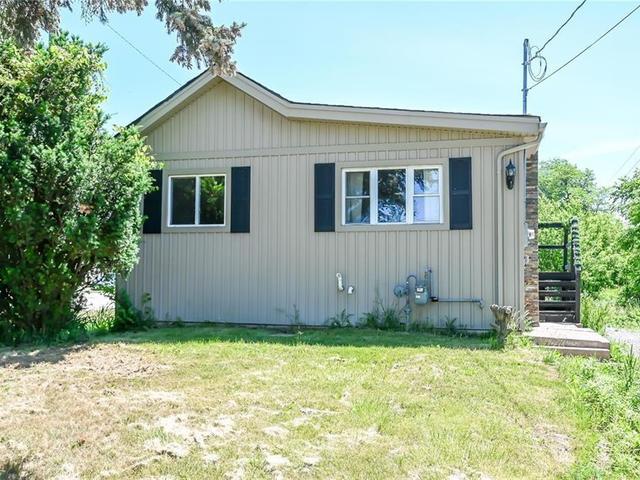 1765 Upper James Street