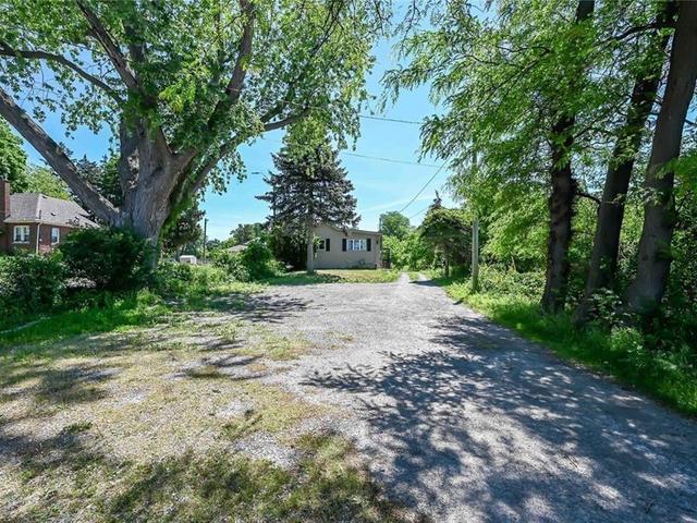 1765 Upper James Street