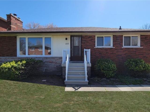 Upper - 107 SOUTH BEND Road W