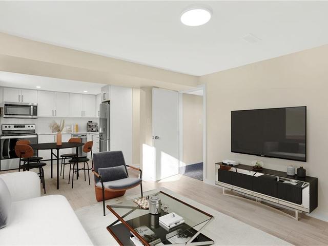 C - 782 MOHAWK Road E