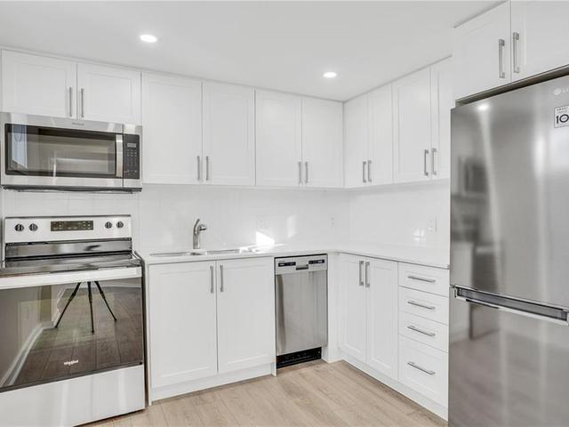 C - 782 MOHAWK Road E