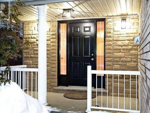 UPPER-381 Crerar Drive