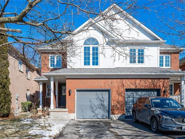 52 Harnesworth Crescent