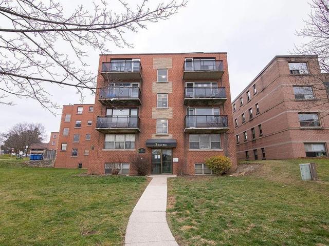 17 - 2 GRANT Boulevard