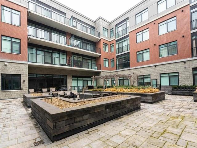 339 - 1 REDFERN Avenue