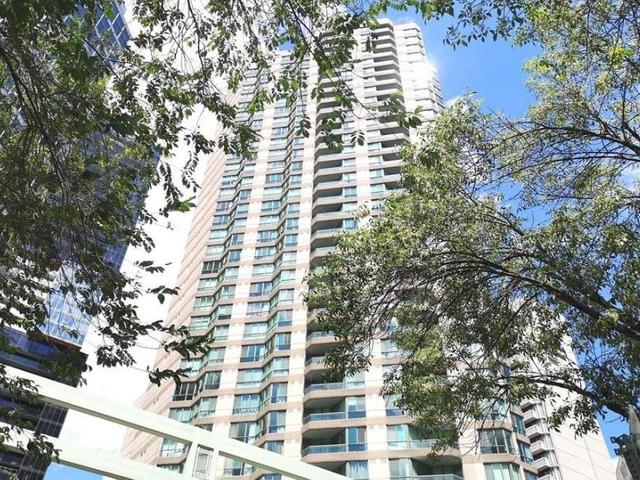 3112 - 38 ELM Street