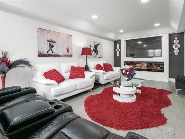 16 - 876 Golf Links Road