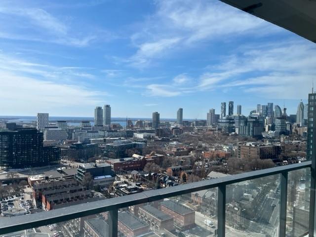 2402 - 5 DEFRIES Street