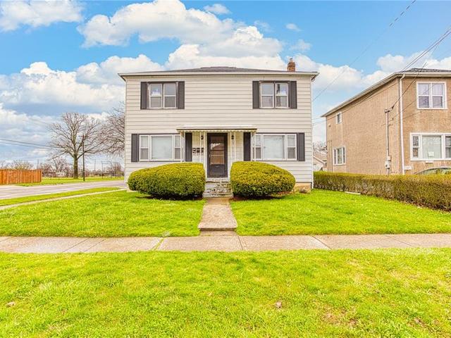 Main - 132 Lyons Avenue