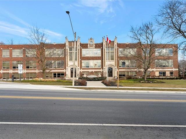104 - 397 KING Street W