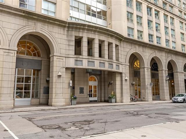 1410 - 25 THE ESPLANADE Street