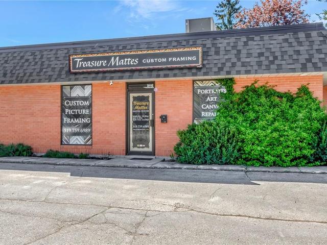 1117 COLBORNE Street E