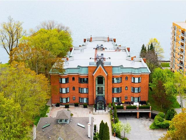 36 - 2220 LAKESHORE Road