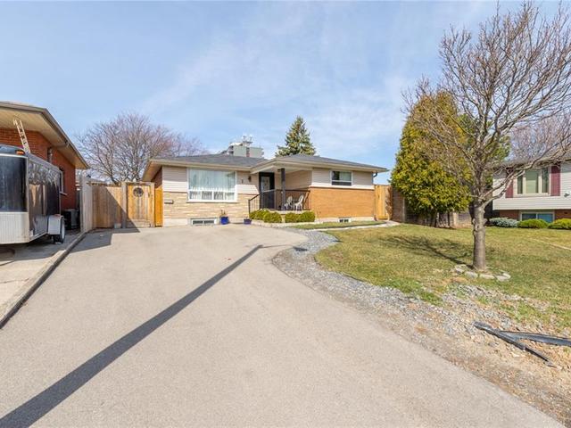 2 - 2 BELLINGHAM Drive