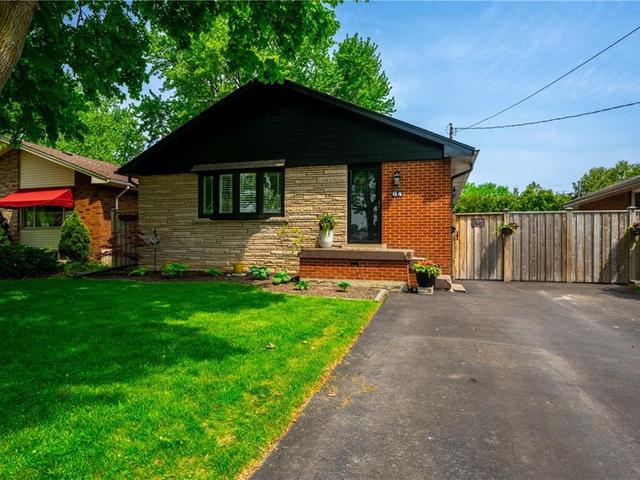 64 LESLIE Avenue