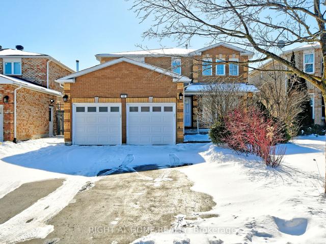 53 Mandel Cres