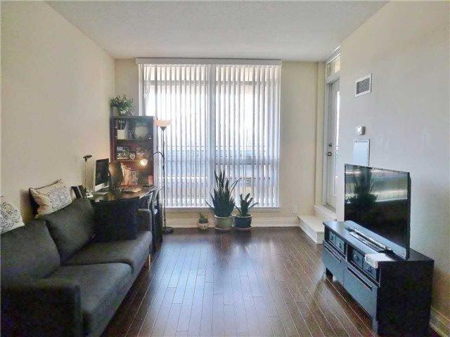 210 - 210-520 Steeles Ave W