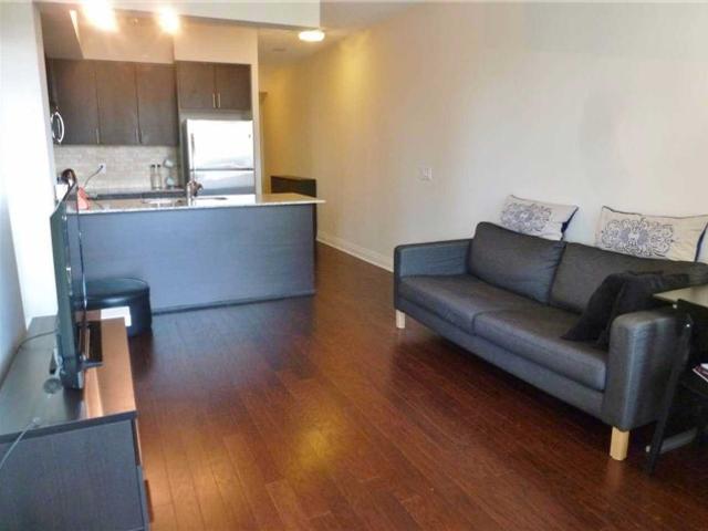 210 - 210-520 Steeles Ave W