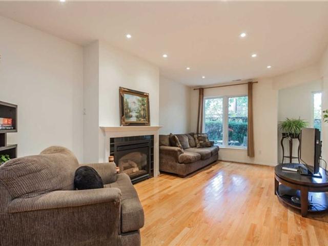 312 - 900 Steeles Ave W