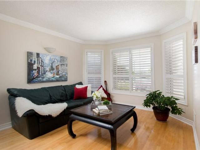 50 Panorama Cres
