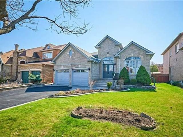 110 Cresane St