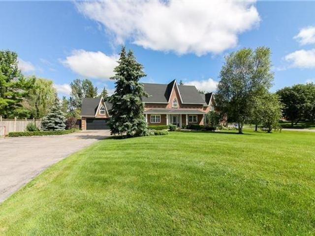 557 Aintree Dr
