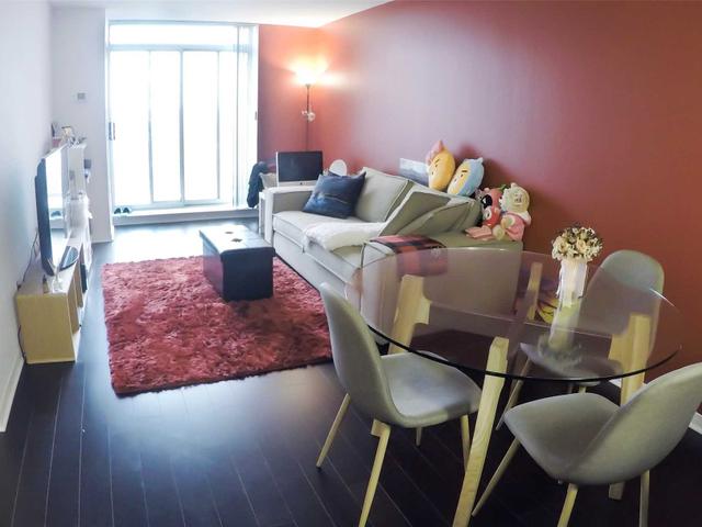 PH06 - 73 King William Cres