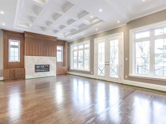 63 Elm Ave