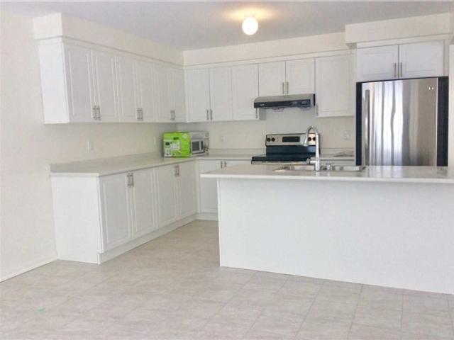 2 Don Hadden Cres