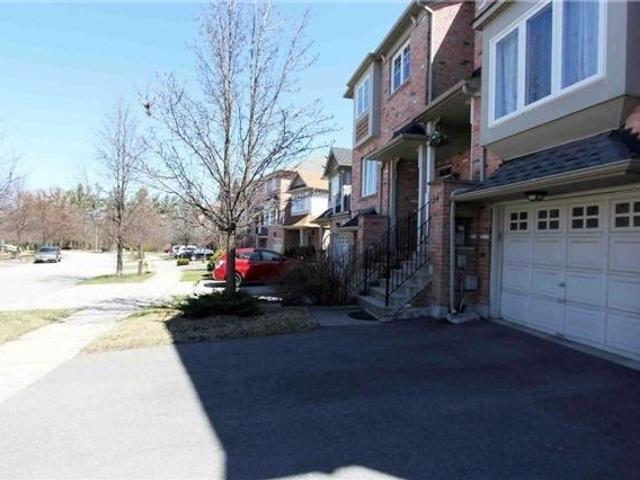 54 Schouten Cres