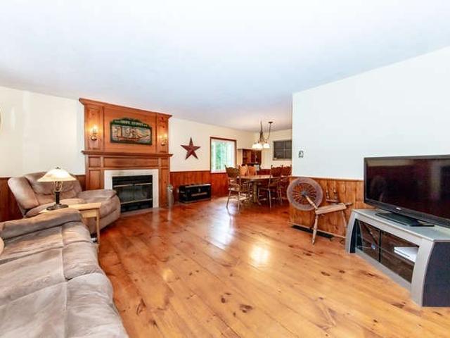 1035 Brock Concession 4 Rd