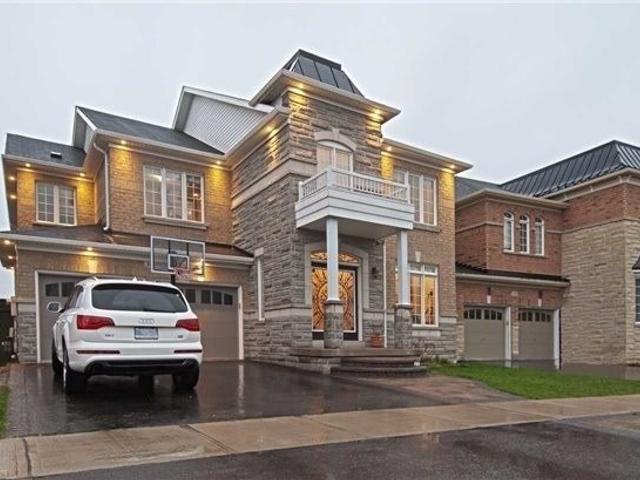 149 Smoothwater Terr