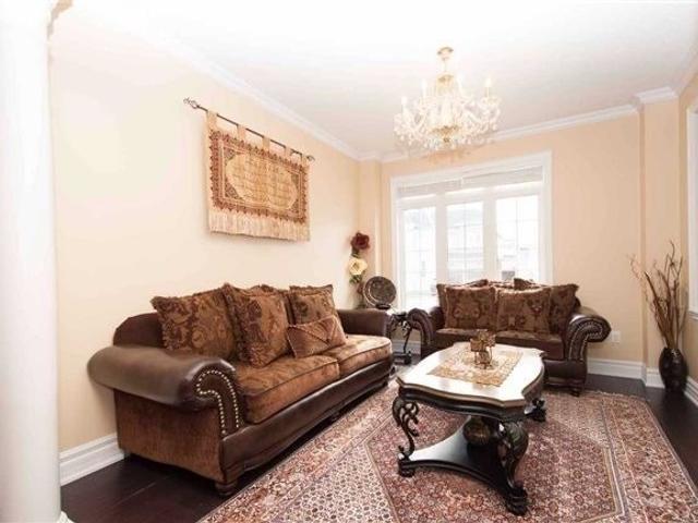 149 Smoothwater Terr