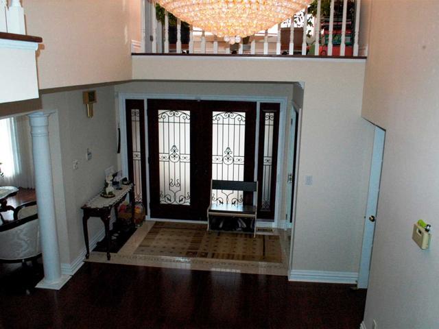 18 Trinity Cres