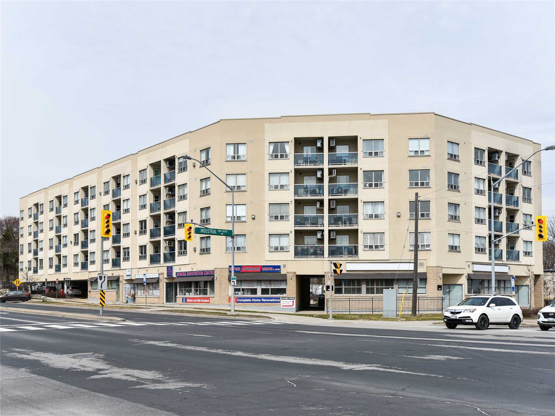 409 160 Wellington St E, Aurora Sold, N4423043 Condos.ca
