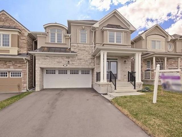 103 Degraaf Cres