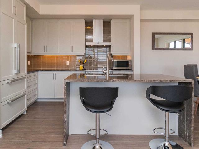 120 Salterton Circ