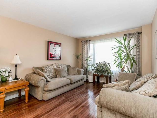 13 Manning Cres
