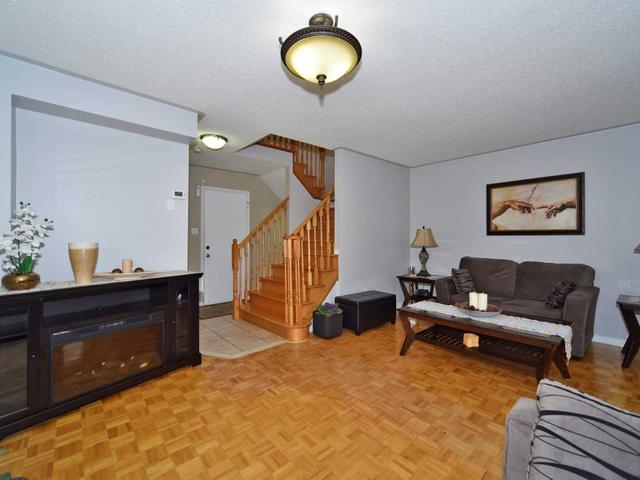 132 Echo Ridge Cres