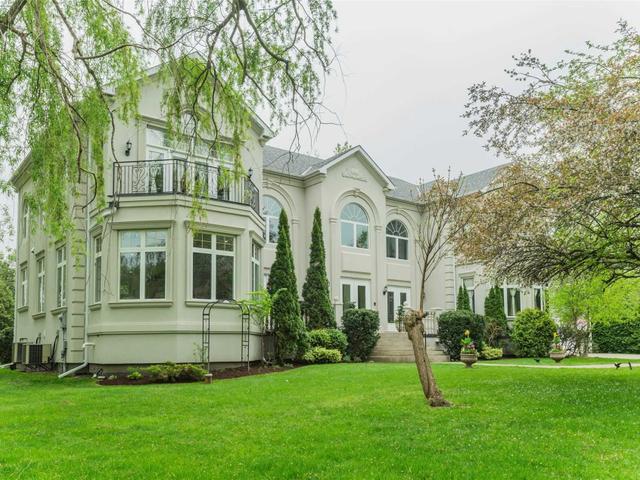 29 Personna Blvd