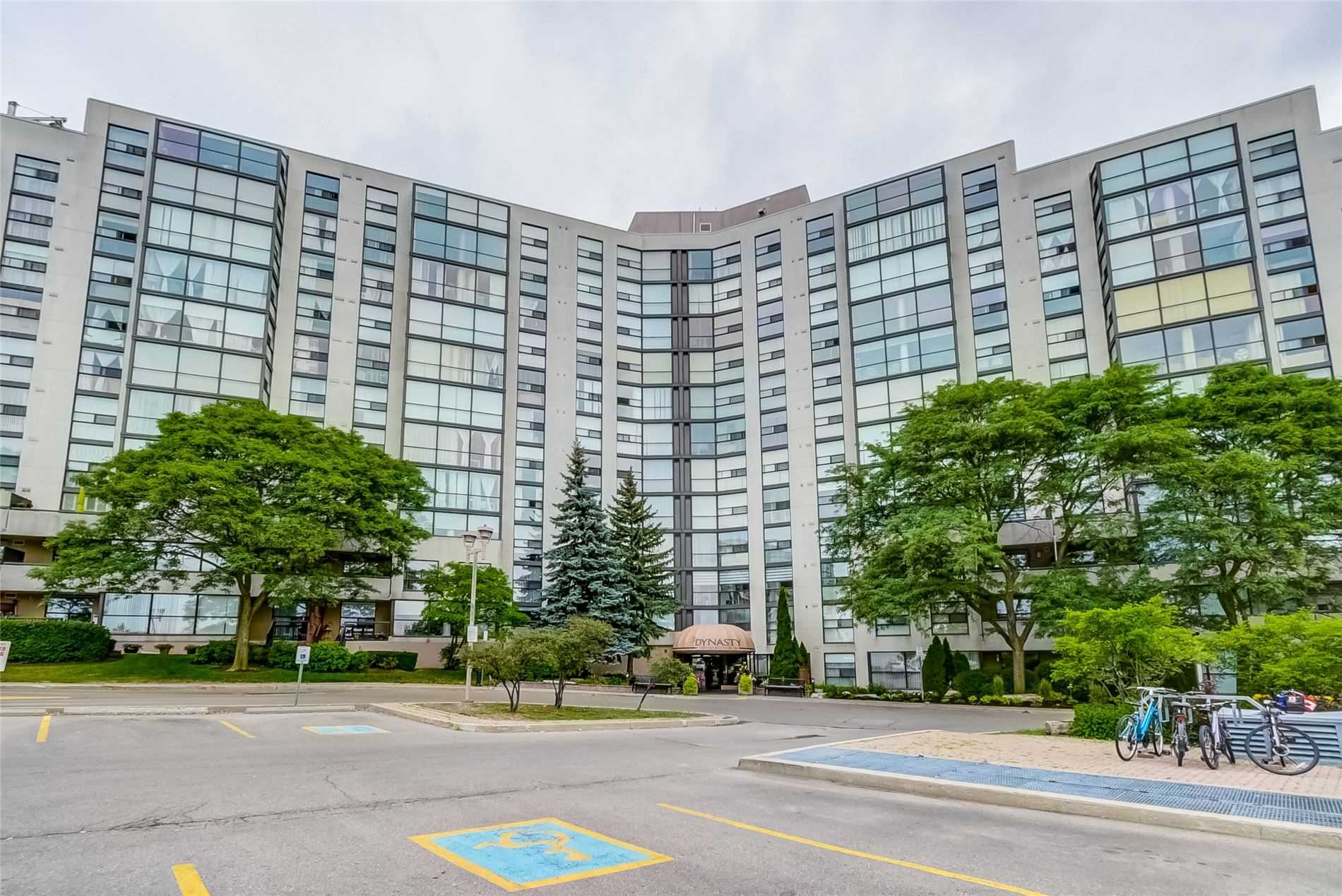 915 30 Harding Blvd W, Richmond Hill Terminated, N4830922 Condos.ca
