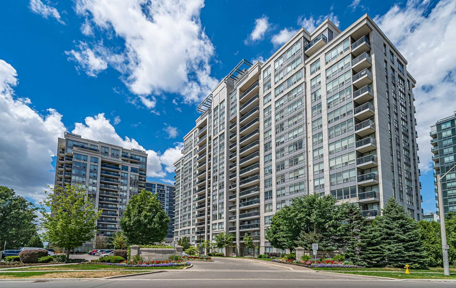 216 50 Disera Dr, Thornhill Sold, N4840765 Condos.ca
